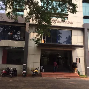 Mascot Paradise City Hotel