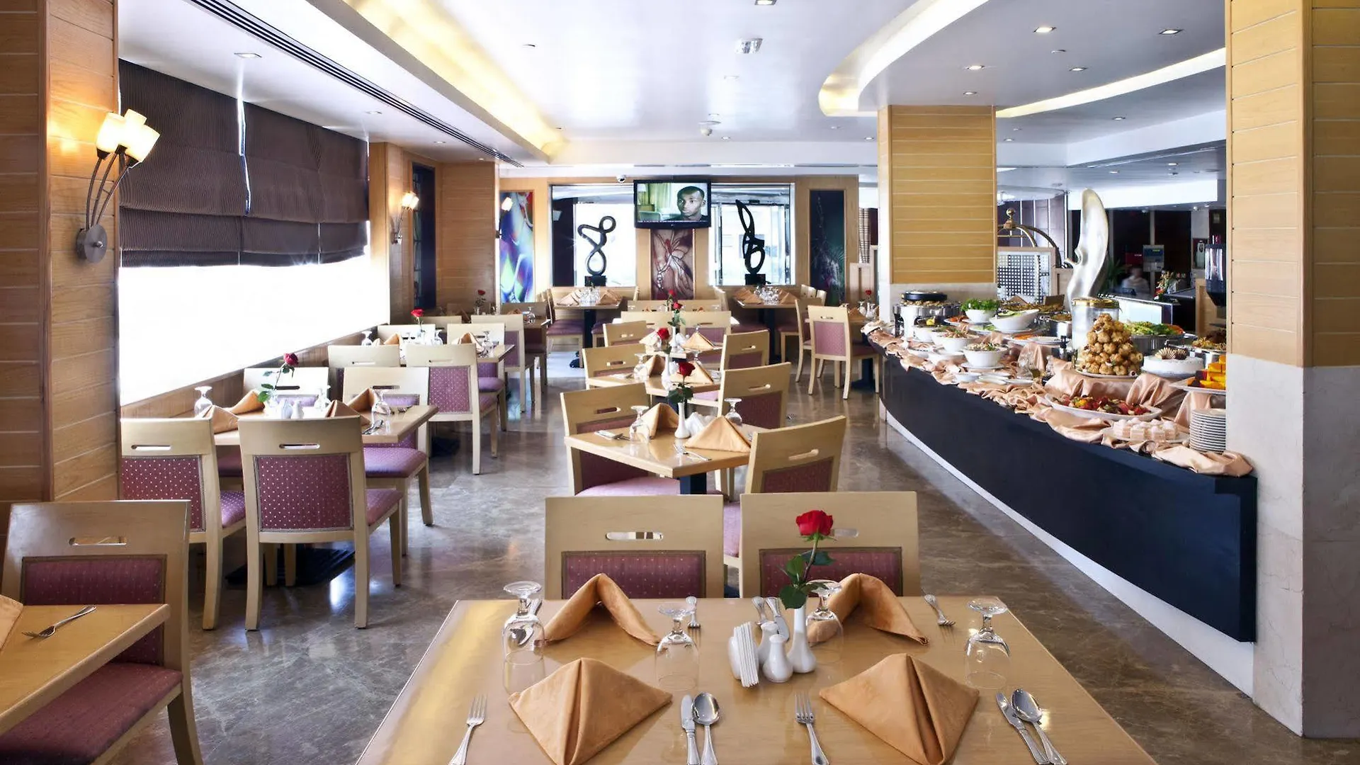 Landmark Riqqa Hotel Дубай